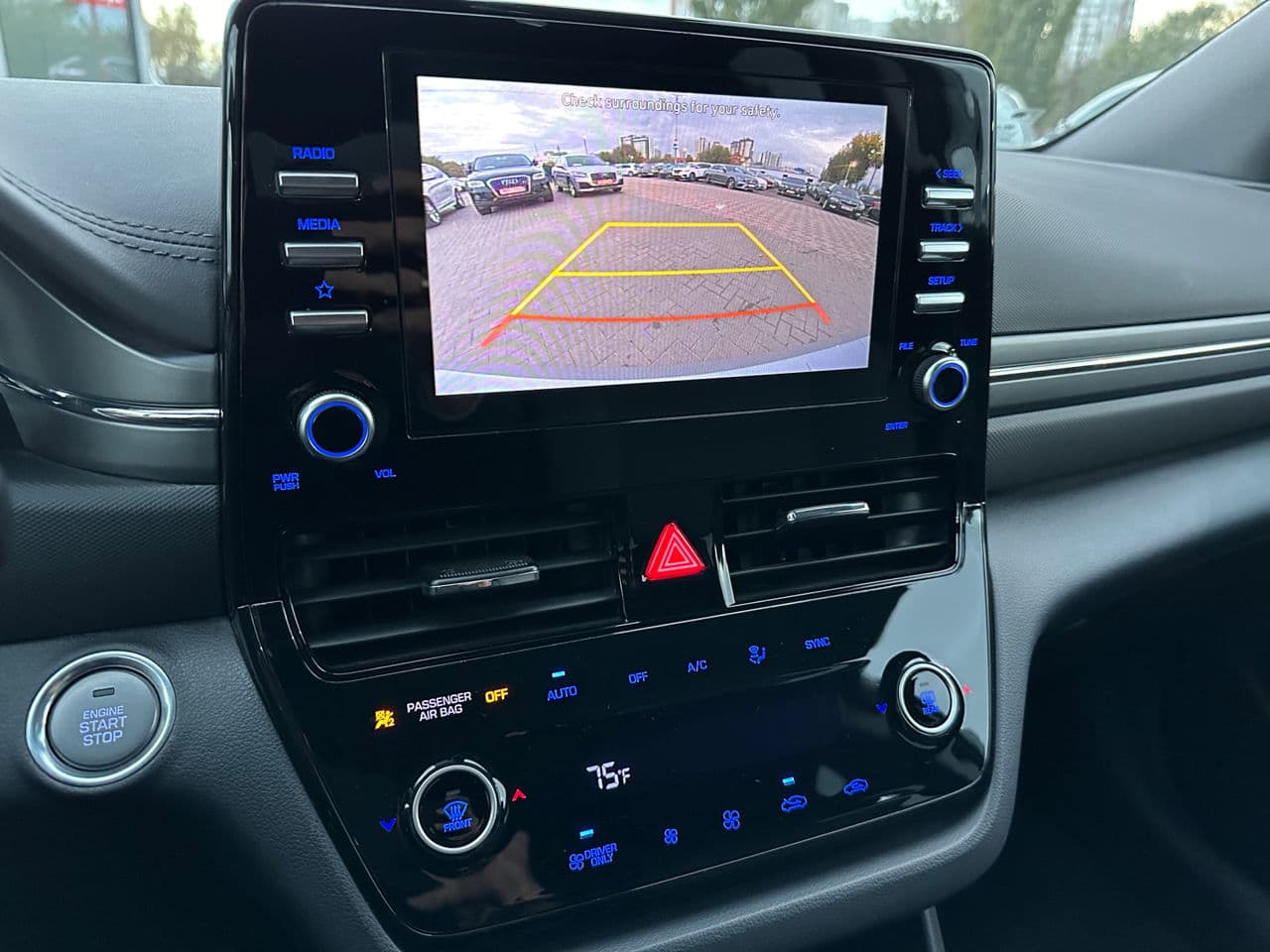 Hyundai Ioniq 2021 — Миниатюра 15