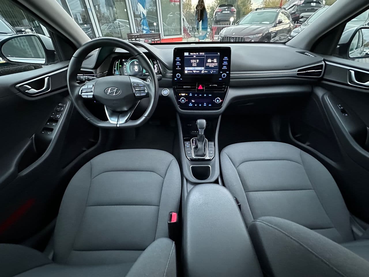 Hyundai Ioniq 2021 — Миниатюра 10