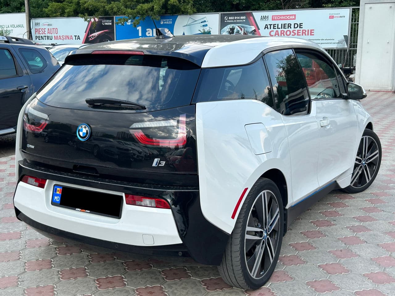 BMW i3 2016 — Миниатюра 2