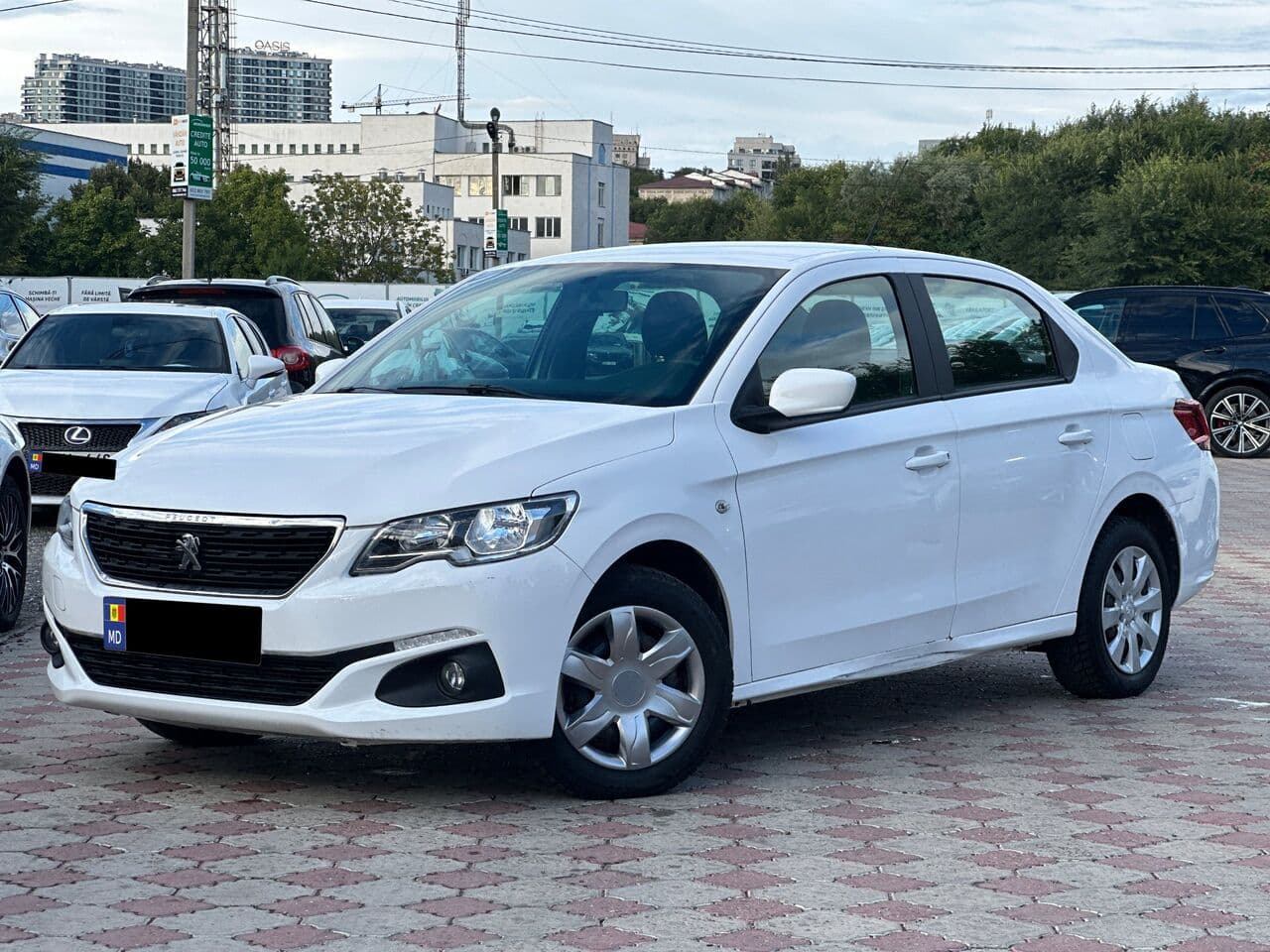 2019 Peugeot 301 — Foto 1