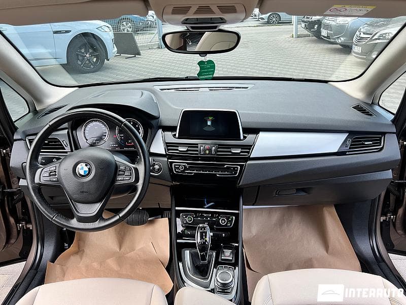BMW 216d 2020 — Миниатюра 7