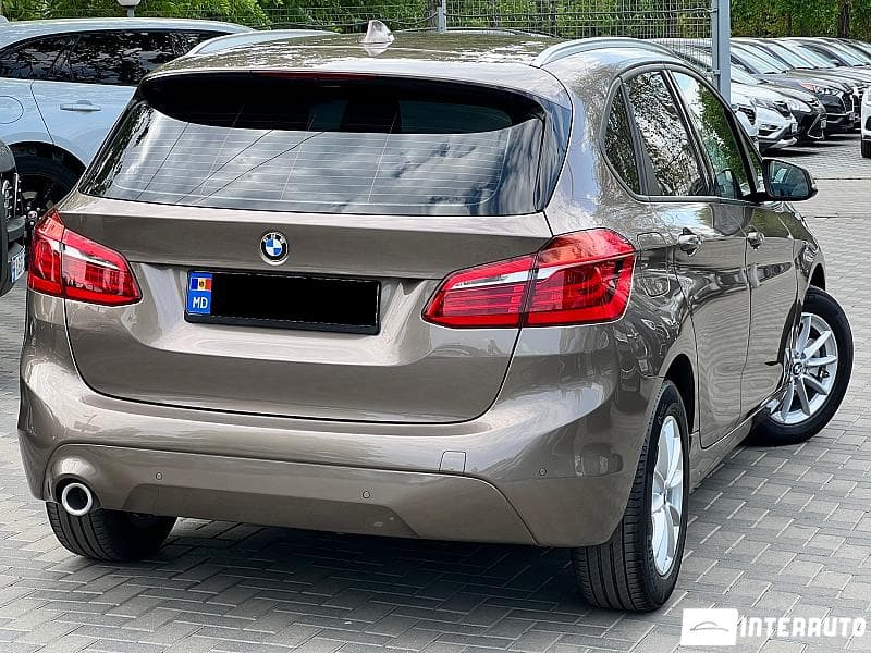 BMW 216d 2020 — Миниатюра 3