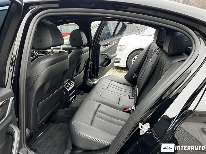 BMW 530e 2018 — Миниатюра 7