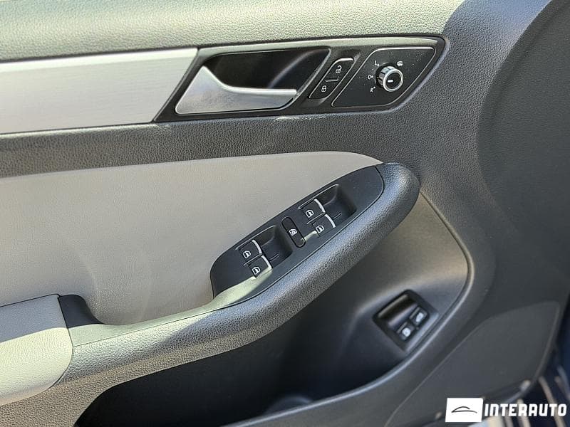 Volkswagen Jetta 2013 — Миниатюра 6