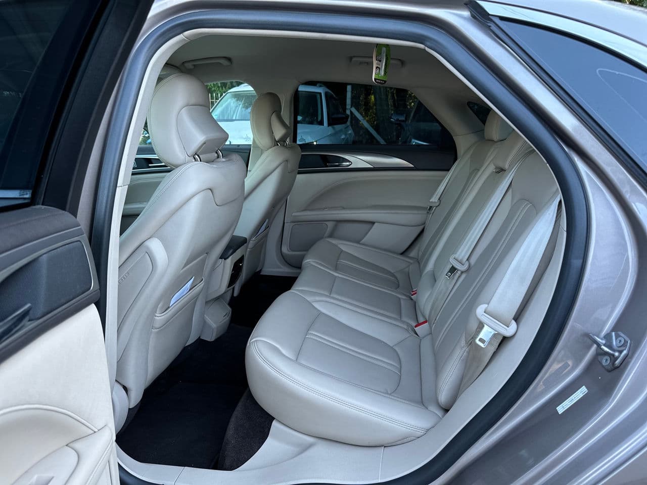 Lincoln MKZ 2018 — Миниатюра 15
