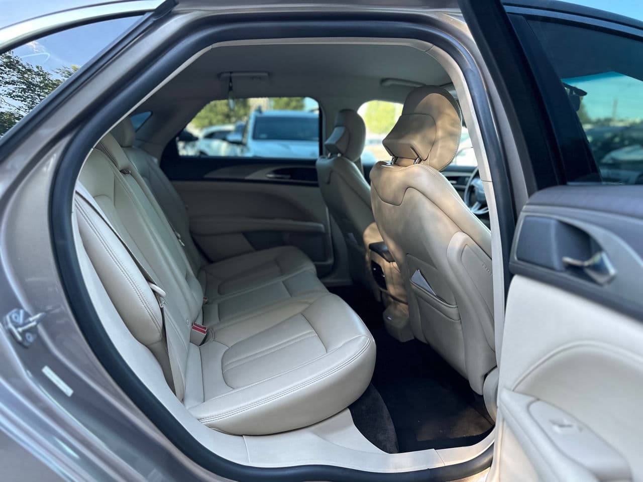Lincoln MKZ 2018 — Миниатюра 16