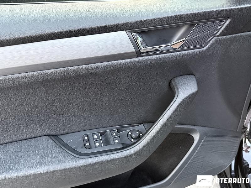 Skoda Superb 2018 — Миниатюра 16