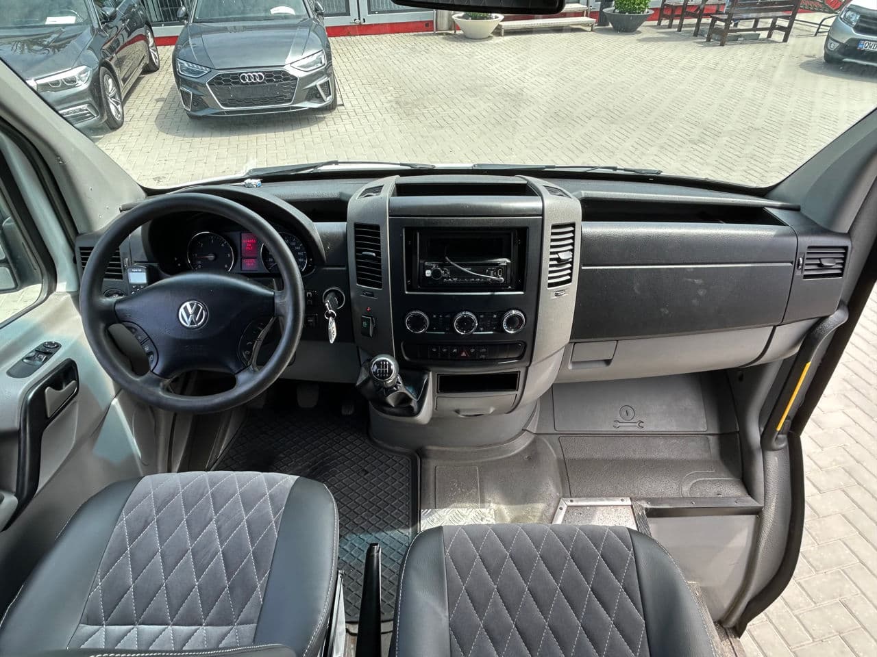 Volkswagen Crafter 2012 — Миниатюра 7