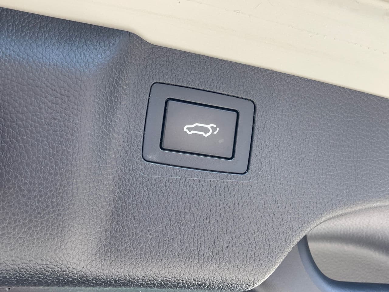Hyundai Grand Santa Fe 2017 — Миниатюра 29