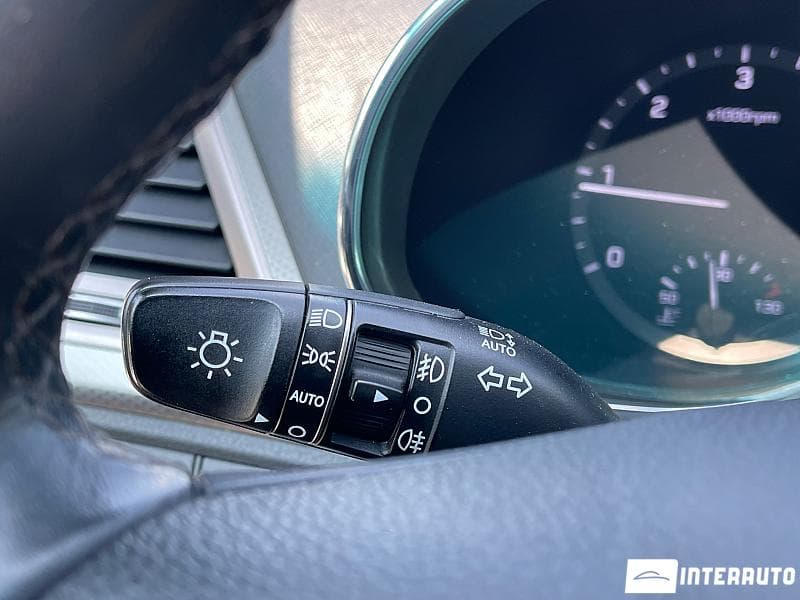 Hyundai Grand Santa Fe 2017 — Миниатюра 18