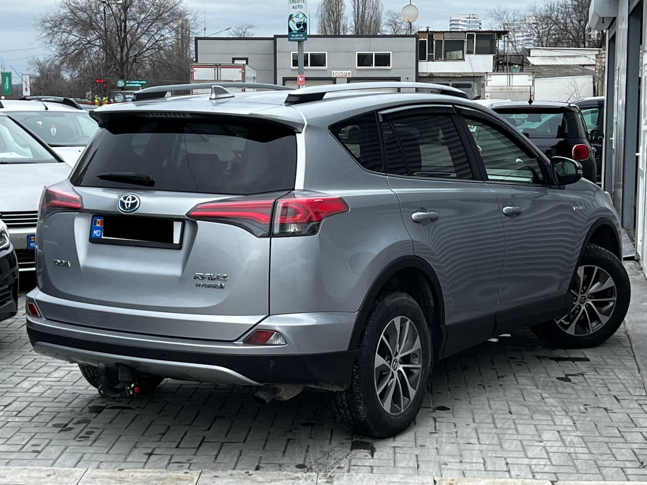Toyota Rav-4 2017 — Миниатюра 4