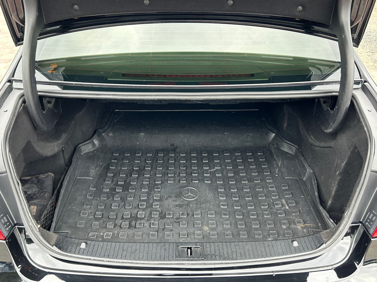 Mercedes E 200 2015 — Миниатюра 19