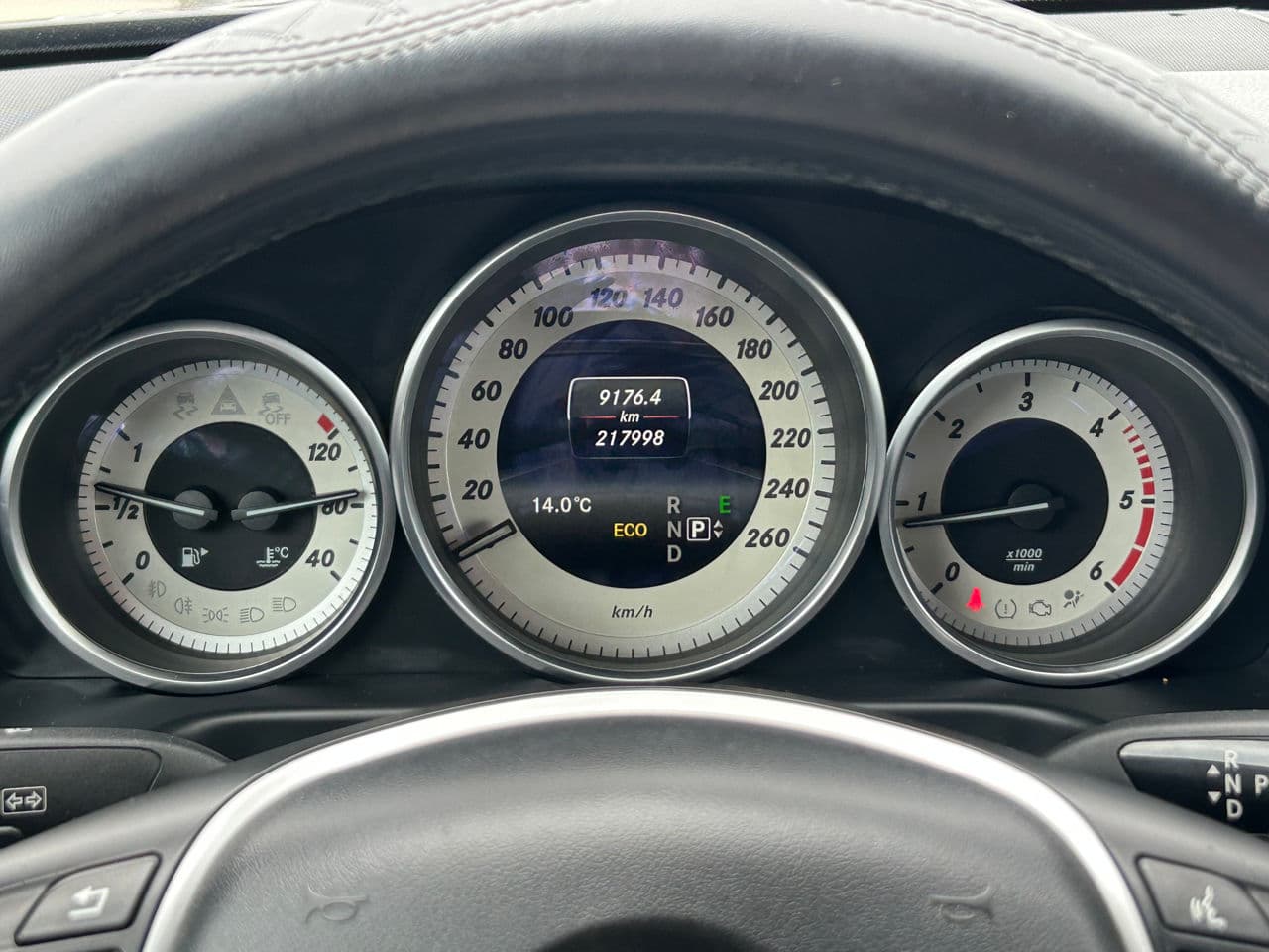 Mercedes E 200 2015 — Миниатюра 13