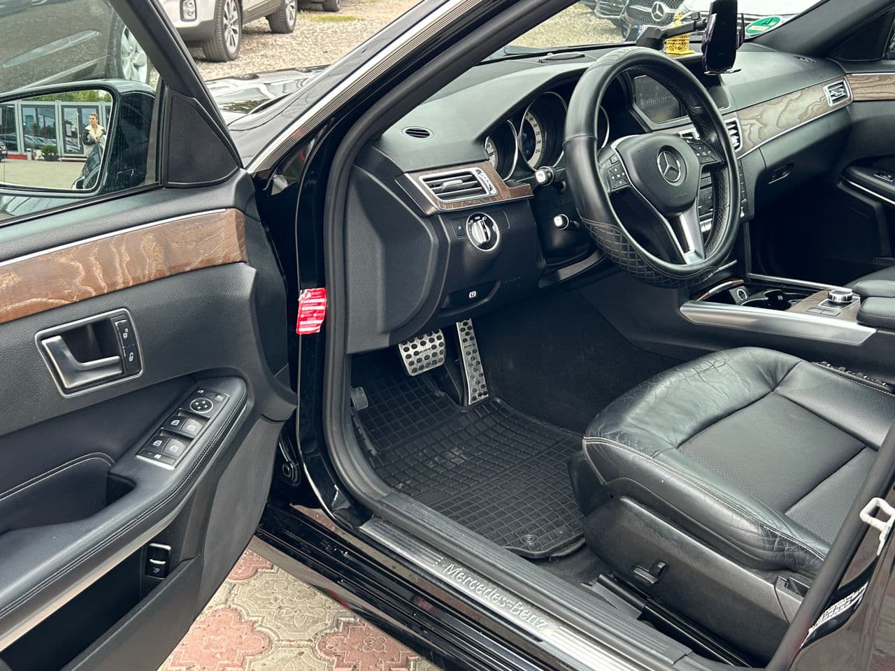 Mercedes E 200 2015 — Миниатюра 5