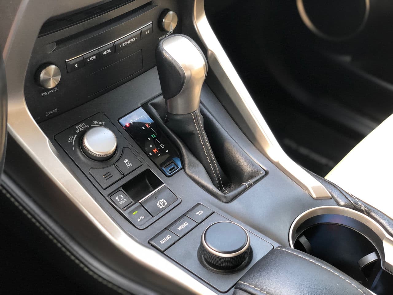 Lexus NX 200T 2017 — Миниатюра 13