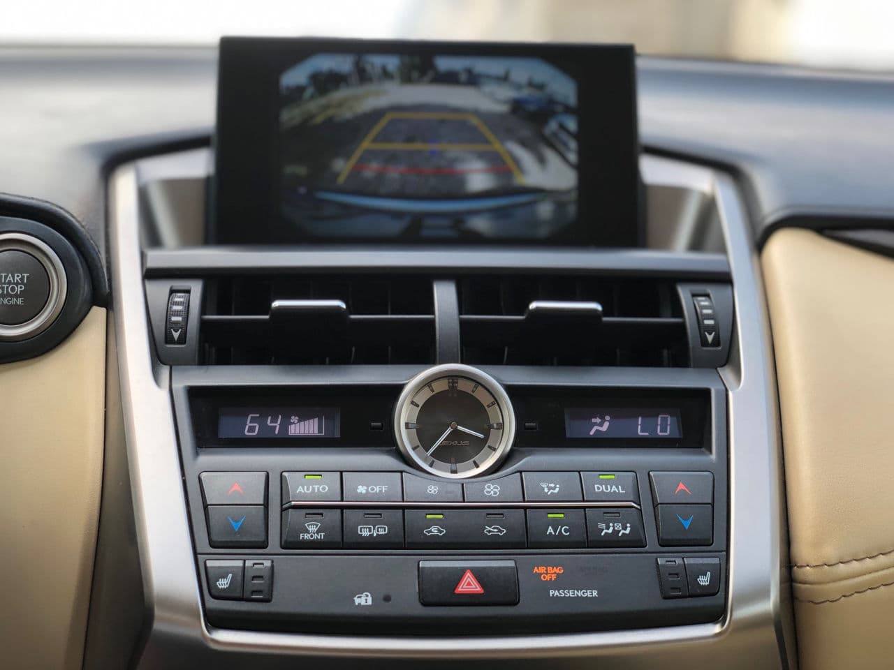 Lexus NX 200T 2017 — Миниатюра 12