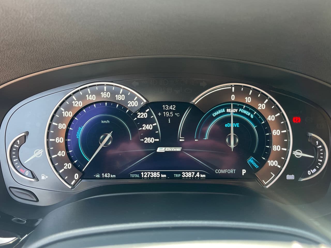 BMW 530e 2017 — Миниатюра 11