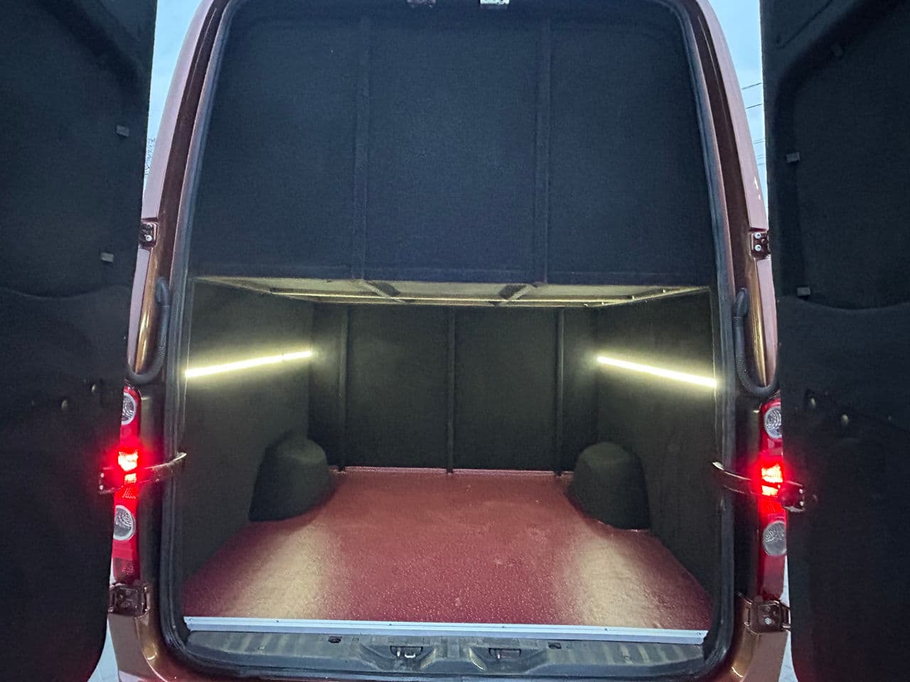 Volkswagen Crafter 2006 — Миниатюра 20