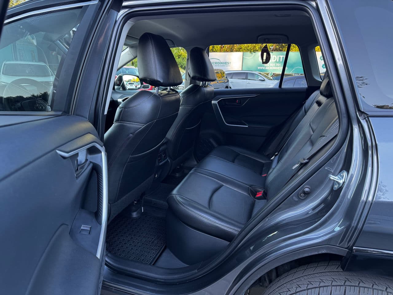 Toyota Rav-4 2019 — Миниатюра 7