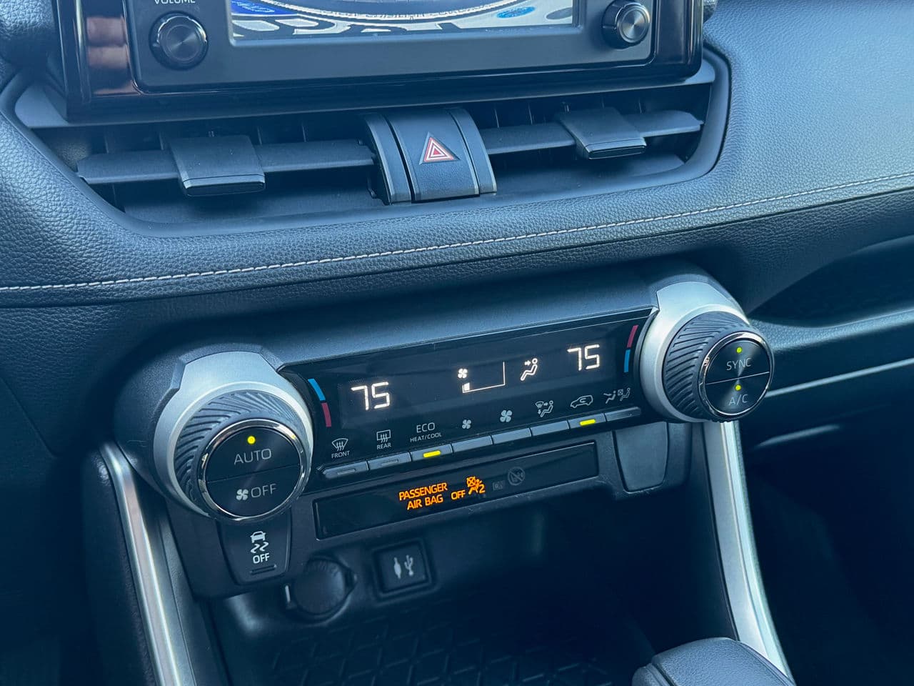 Toyota Rav-4 2019 — Миниатюра 13