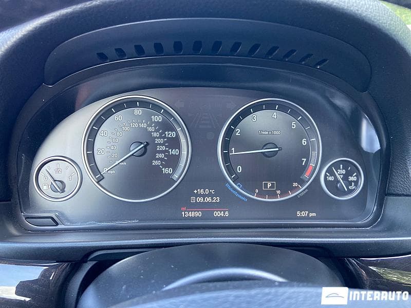 BMW 528 2015 — Миниатюра 11