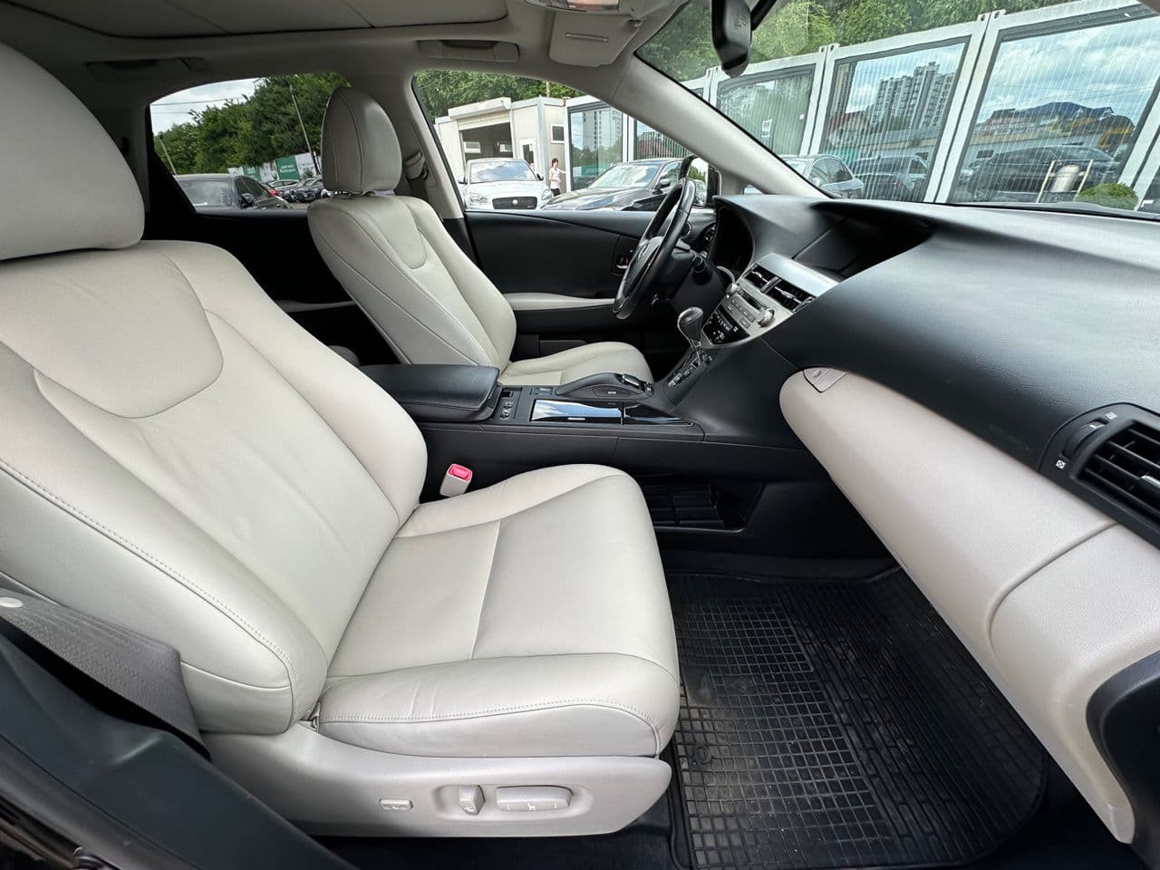 Lexus RX 450h 2011 — Миниатюра 10