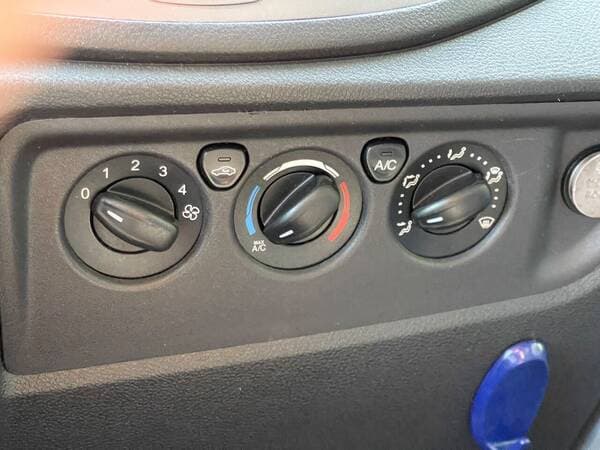 Ford Transit 2015 — Миниатюра 12