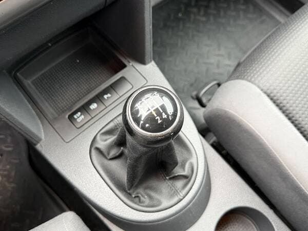 Volkswagen Touran 2010 — Миниатюра 12