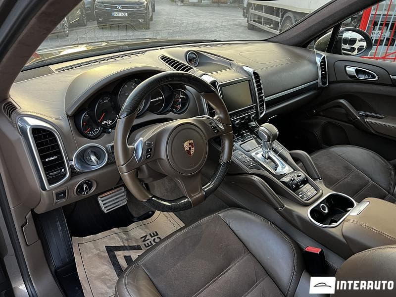 Porsche Cayenne GTS 2014 — Миниатюра 7