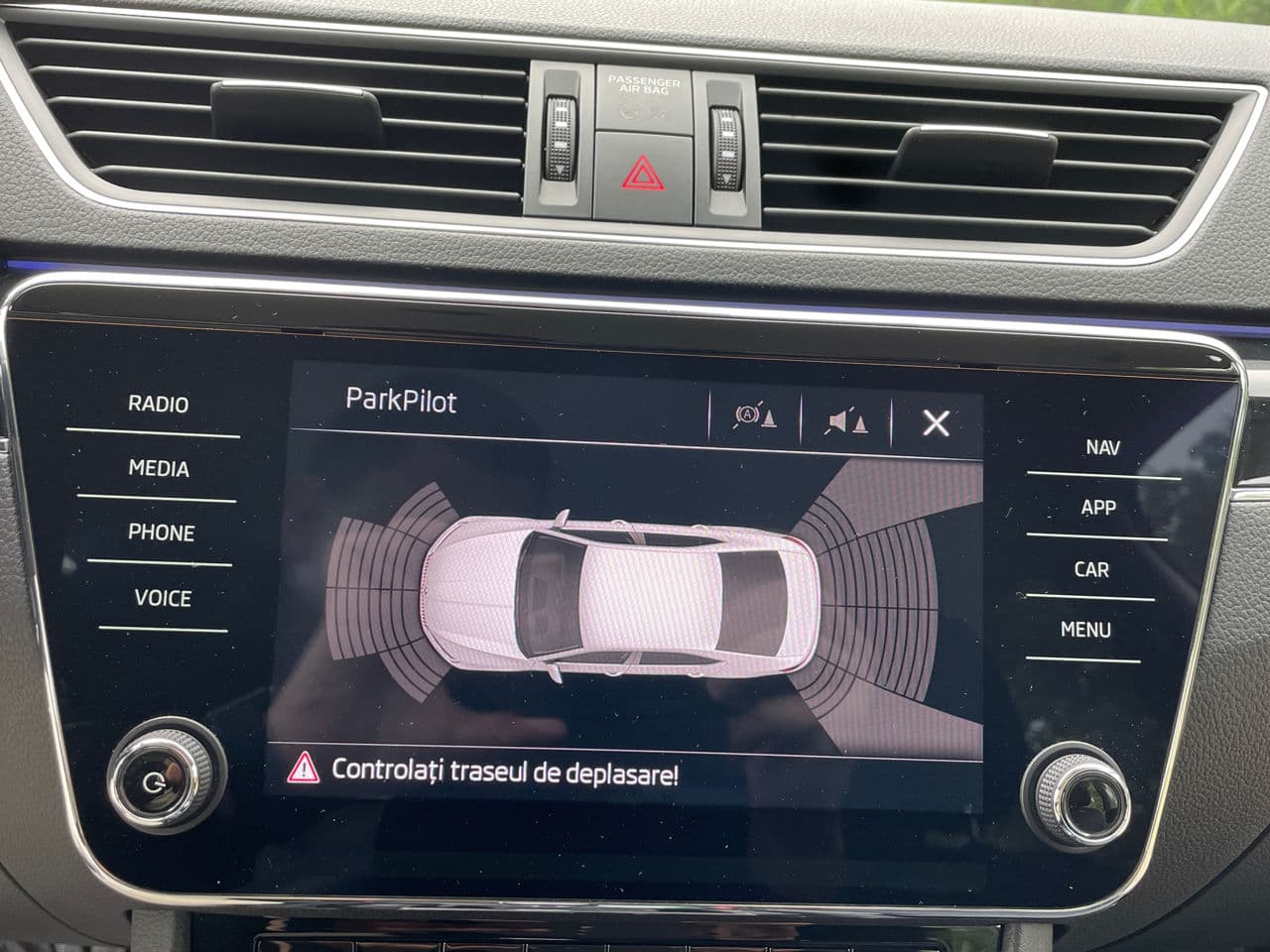Skoda Superb 2019 — Миниатюра 9