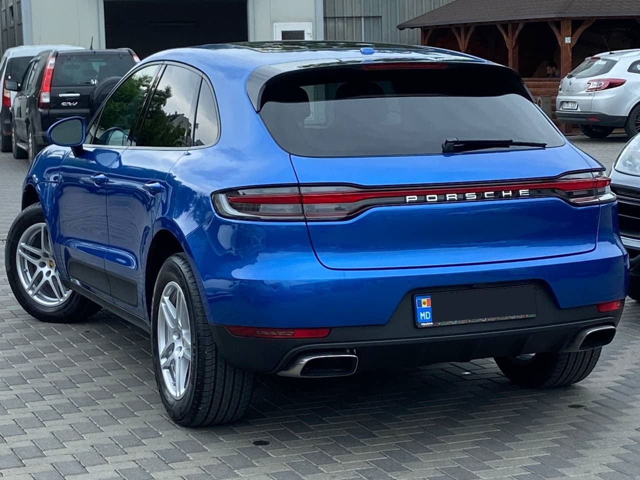 Porsche Macan 2021 — Миниатюра 2
