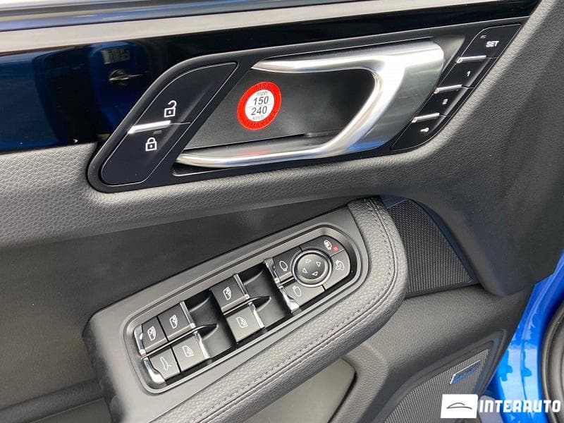 Porsche Macan 2021 — Миниатюра 6