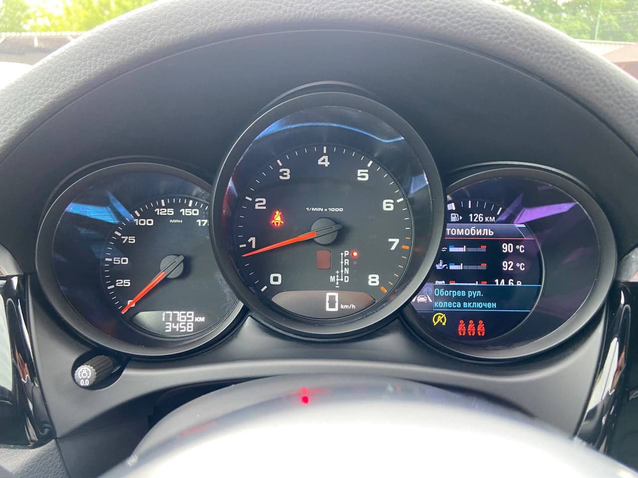 Porsche Macan 2021 — Миниатюра 11