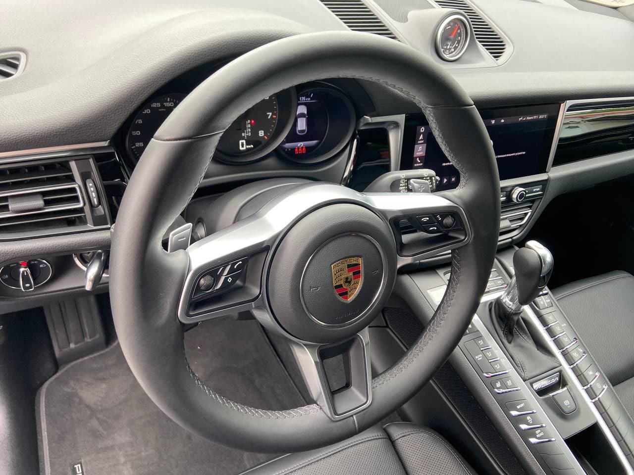 Porsche Macan 2021 — Миниатюра 10