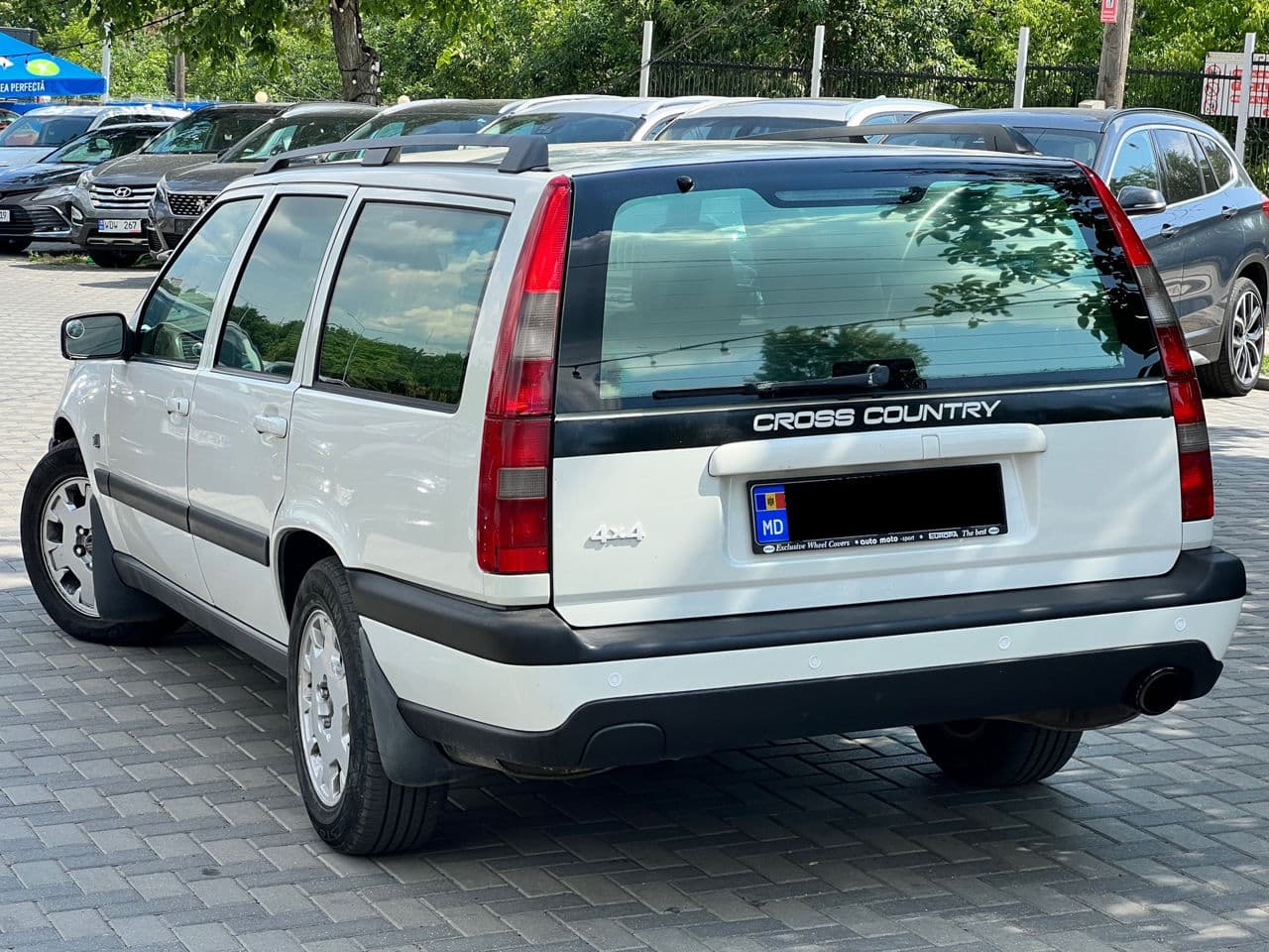 Volvo V 70 2000 — Миниатюра 4