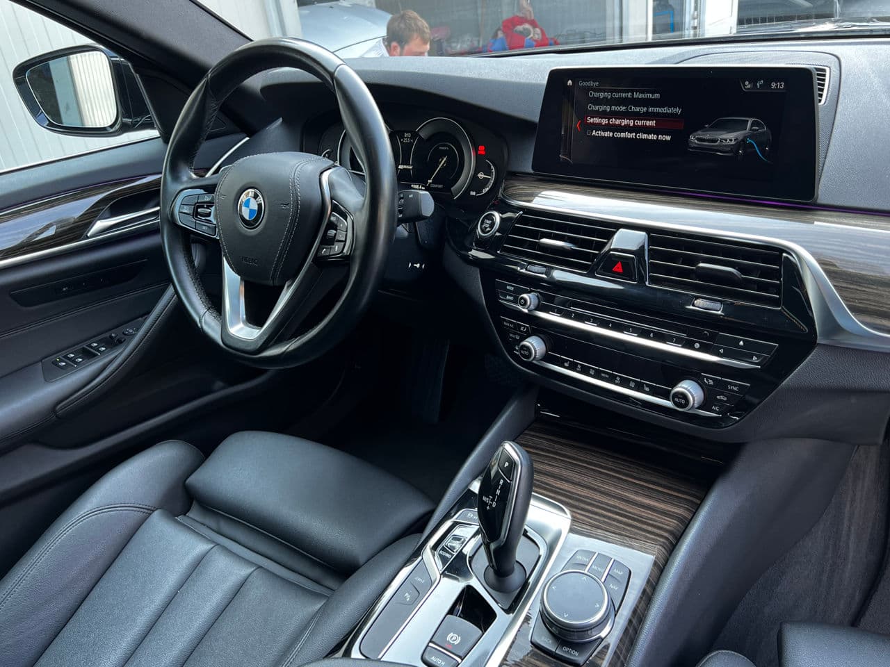 BMW 530e 2018 — Миниатюра 7