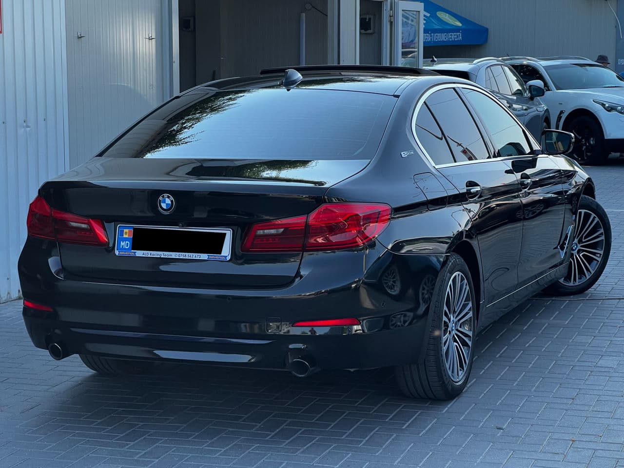 BMW 530e 2018 — Миниатюра 2