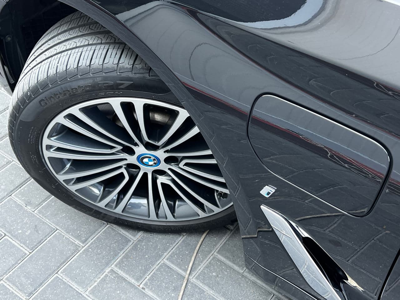 BMW 530e 2018 — Миниатюра 18