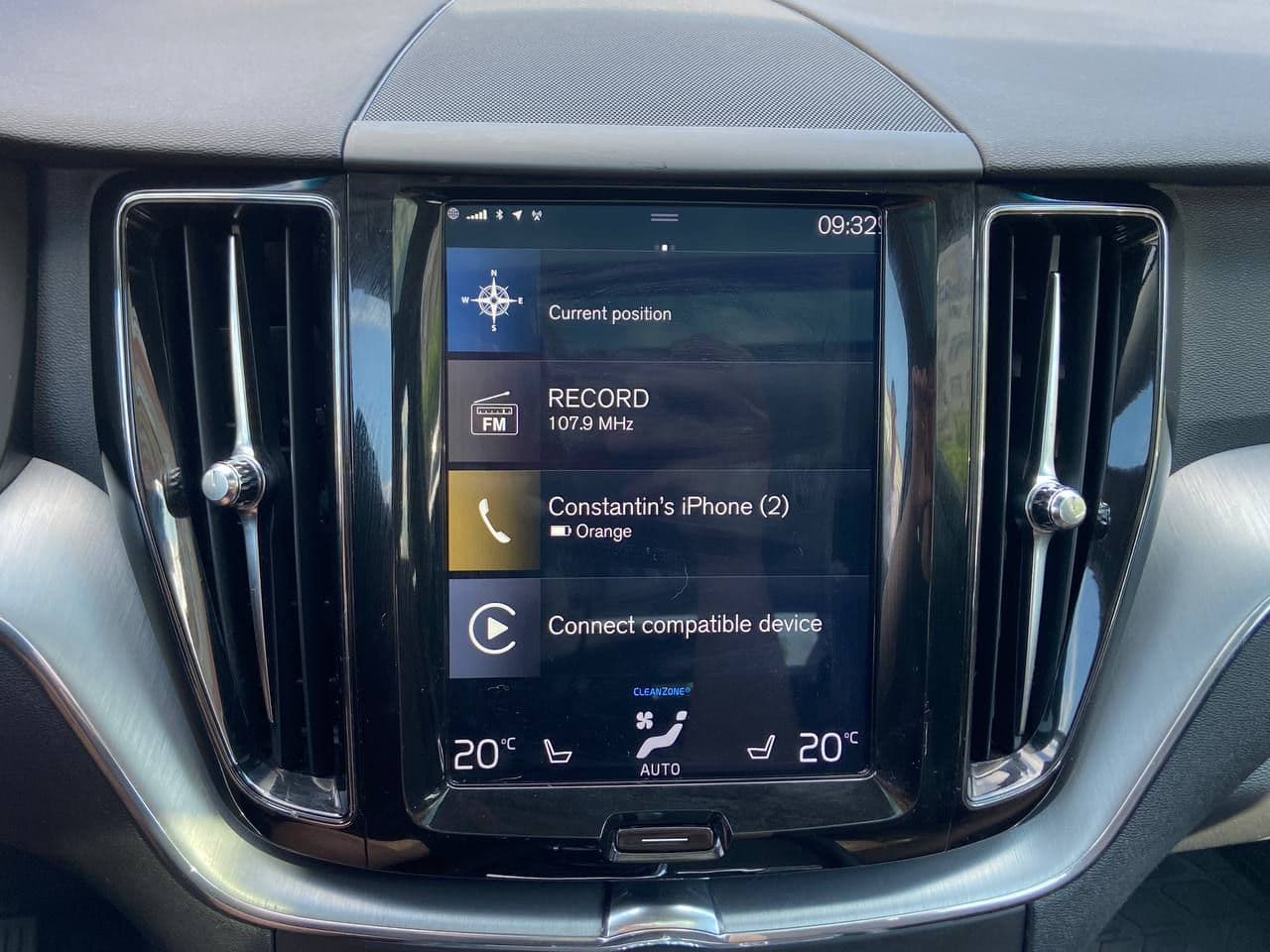 Volvo XC 60 2018 — Миниатюра 12