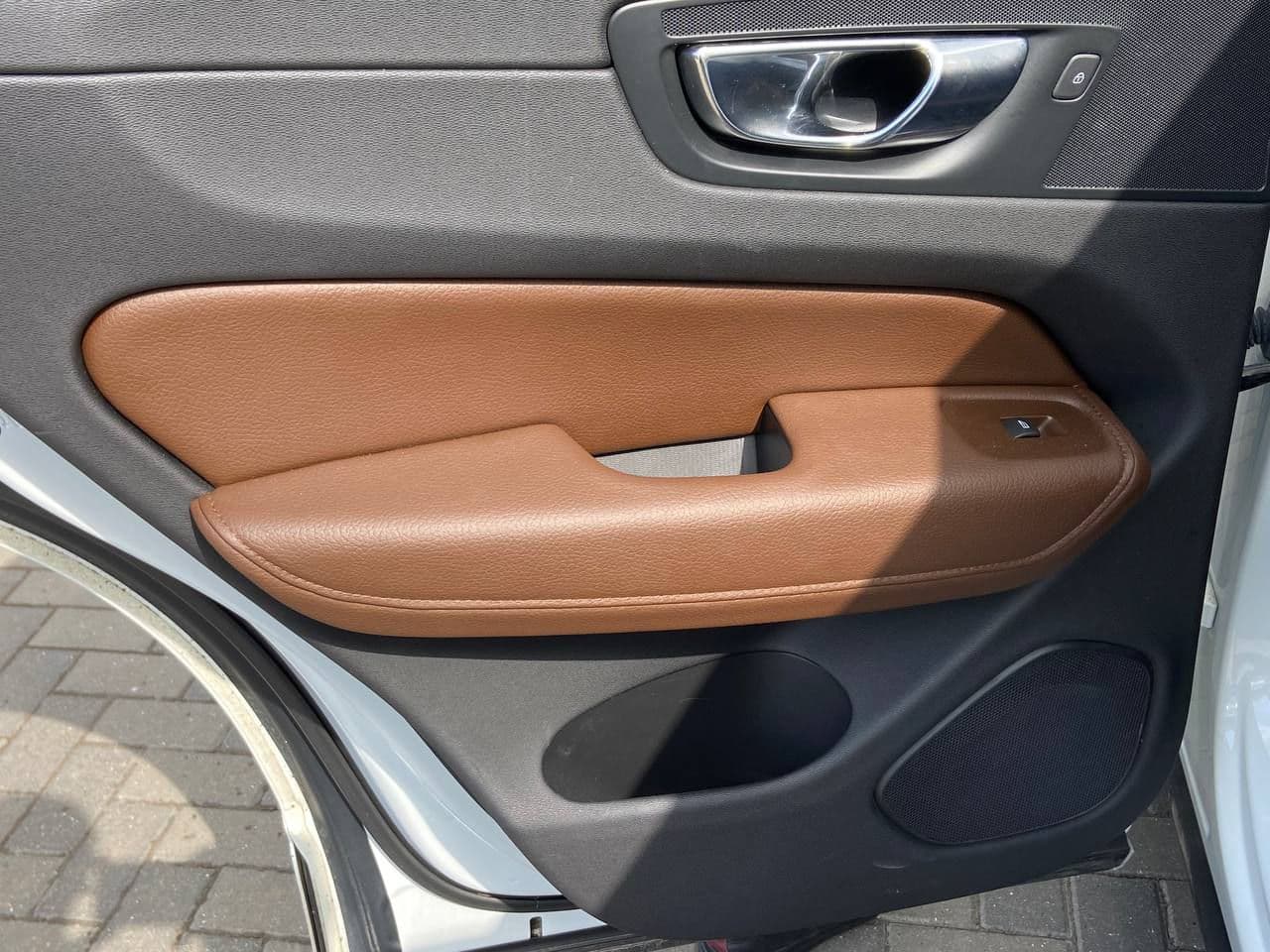 Volvo XC 60 2018 — Миниатюра 19