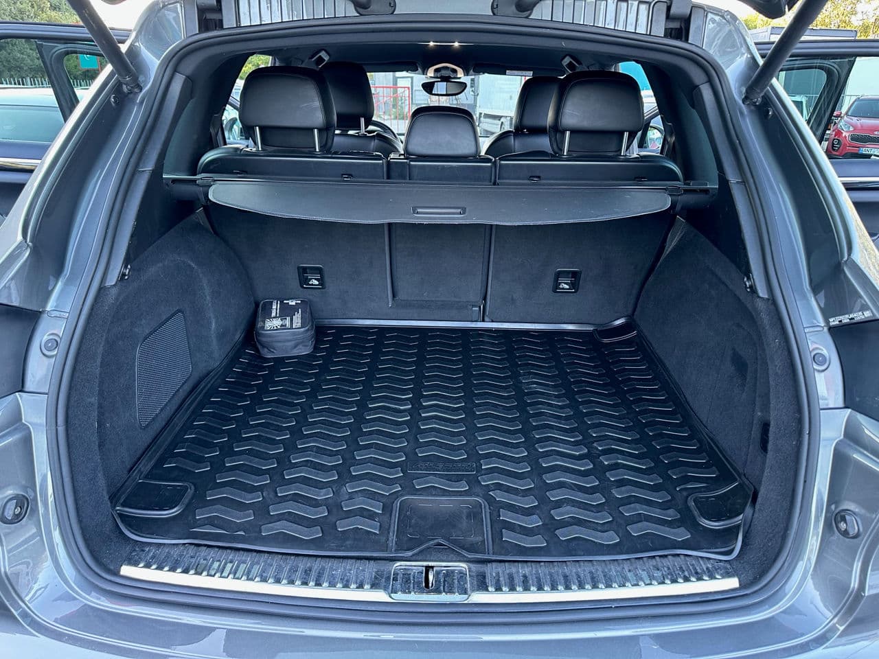 Porsche Cayenne S Hybrid 2015 — Миниатюра 19