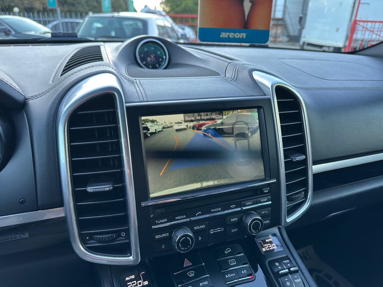 Porsche Cayenne S Hybrid 2015 — Миниатюра 13