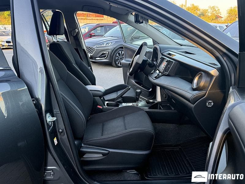 Toyota Rav-4 2017 — Миниатюра 15