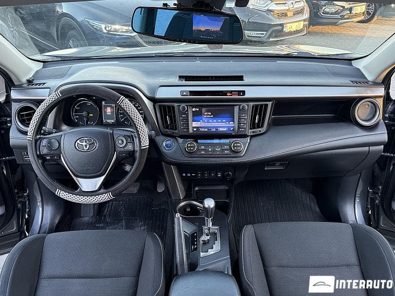 Toyota Rav-4 2017 — Миниатюра 6