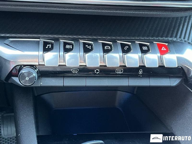 Peugeot 5008 2018 — Миниатюра 14
