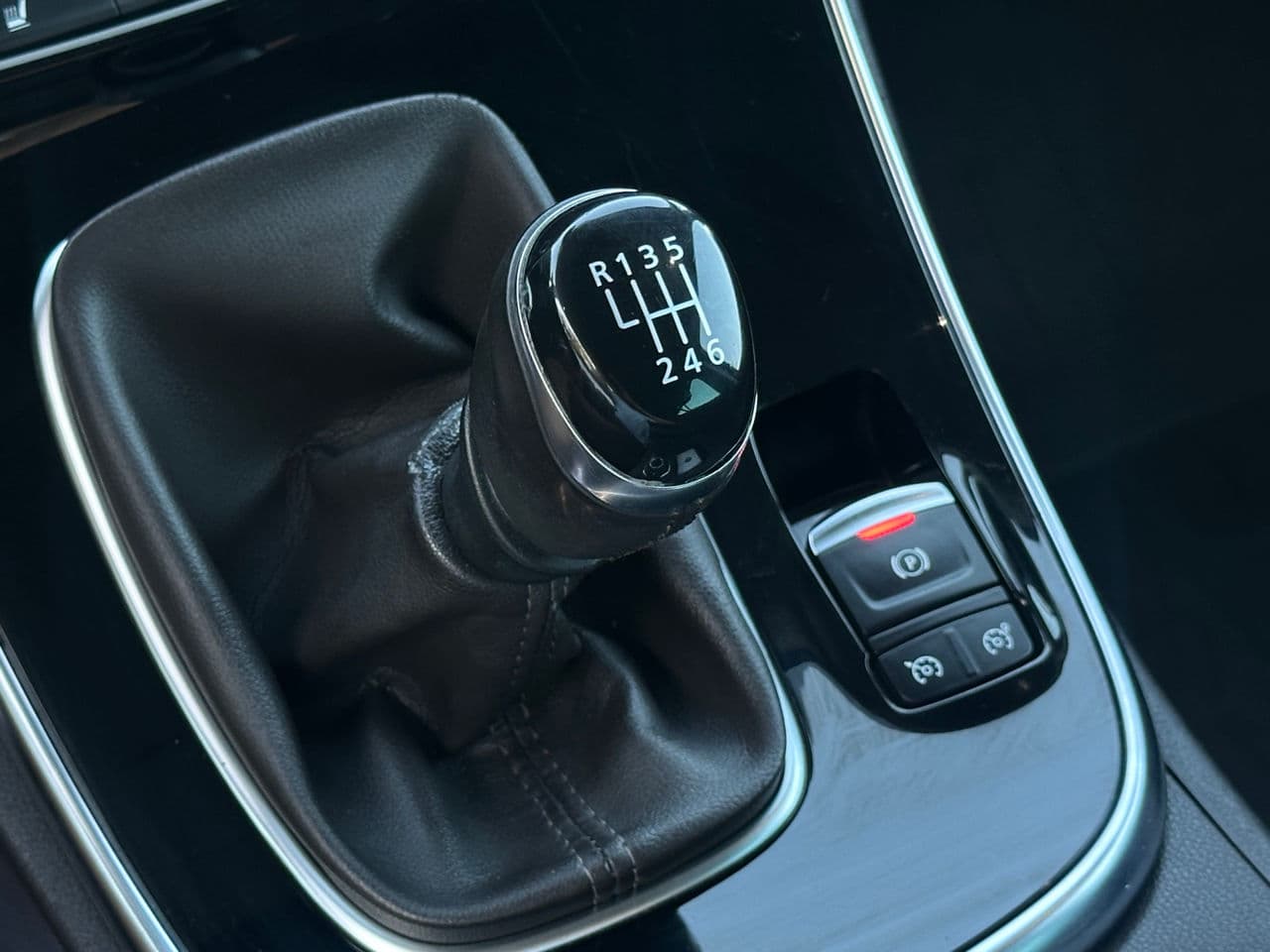Renault Espace 2018 — Миниатюра 12