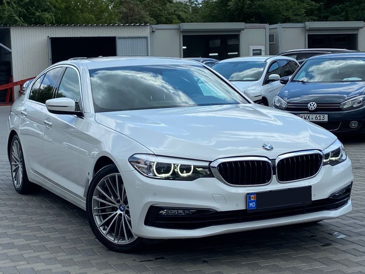 BMW 530e 2018 — Миниатюра 3