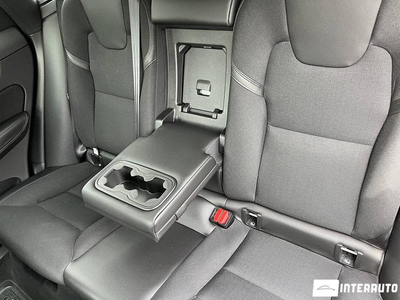 Volvo XC 60 2017 — Миниатюра 21