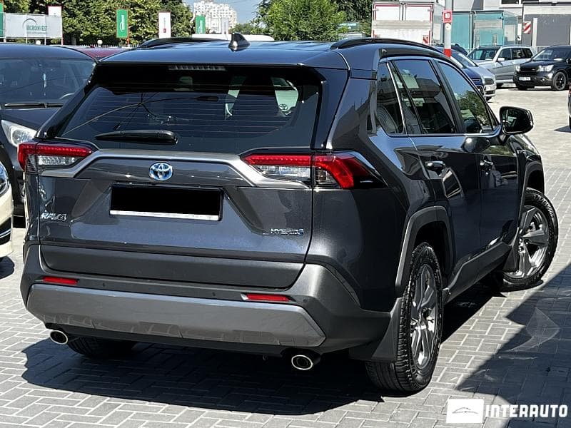 Toyota Rav-4 2021 — Миниатюра 3