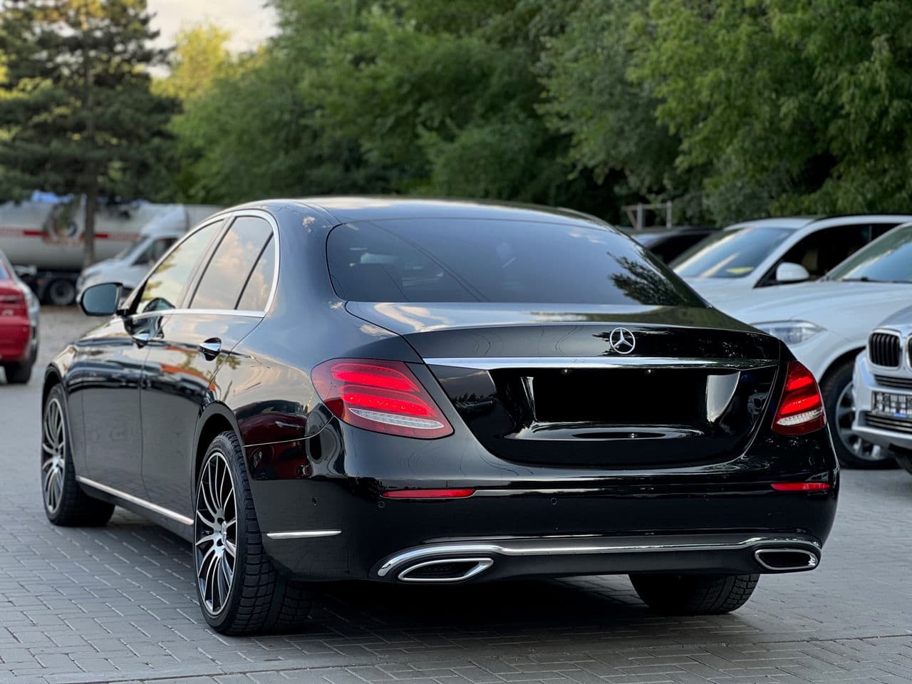 Mercedes E 220 2016 — Миниатюра 2